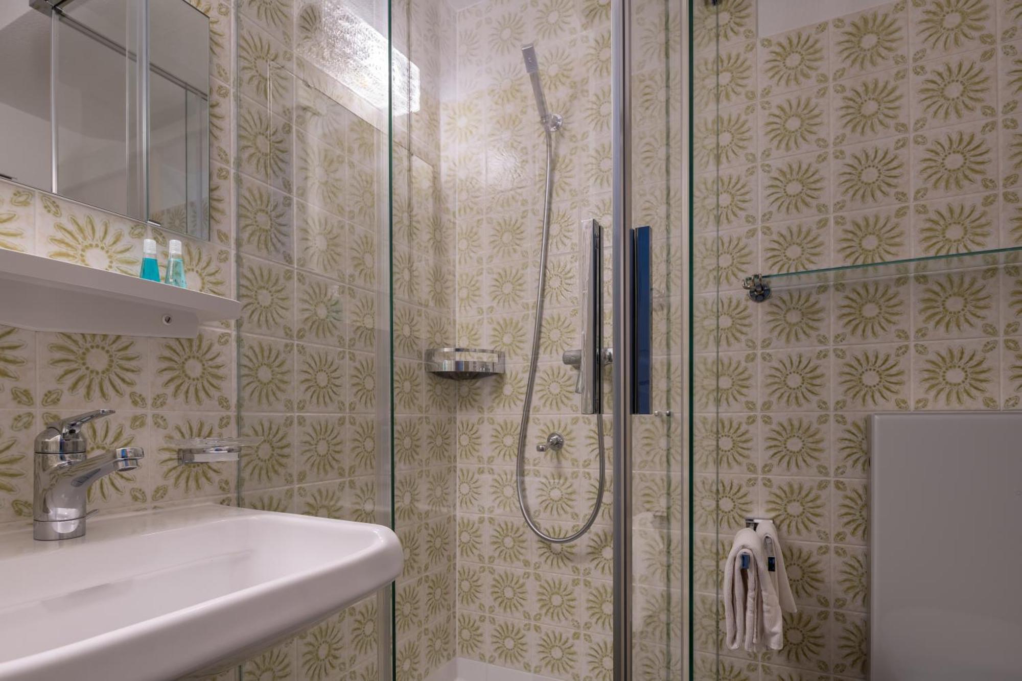 ביביו Hotel Post מראה חיצוני תמונה